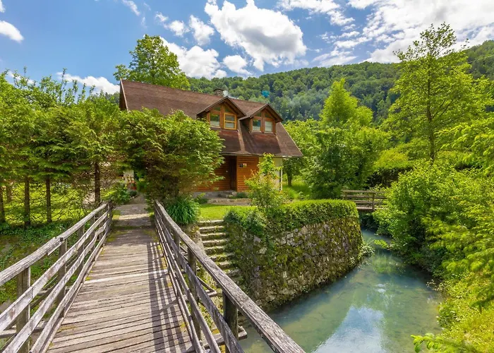 3 Bedroom Cozy In Σπίτι διακοπών *